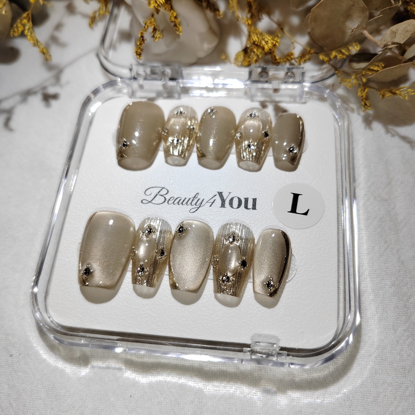 Gilded Elegance A0024