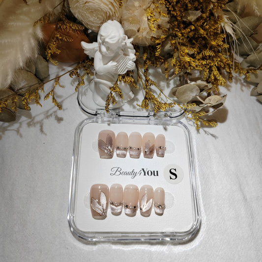 Golden Petal Elegance A0002