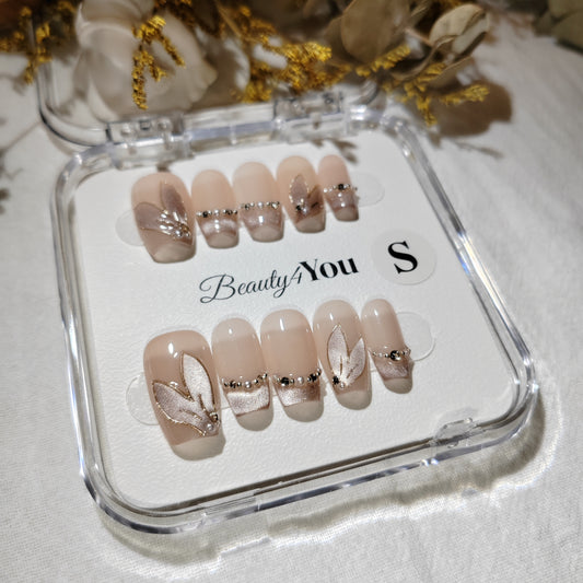 Golden Petal Elegance A0002
